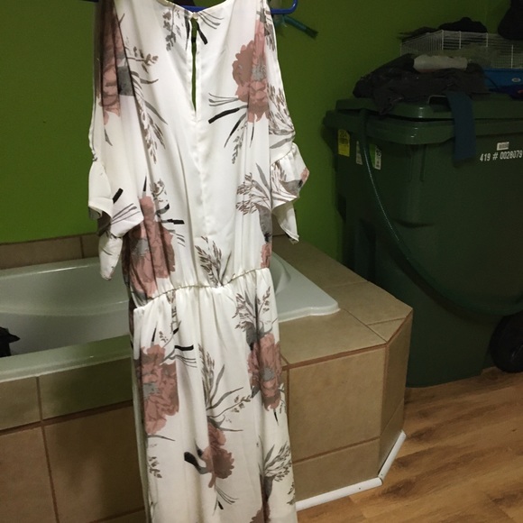 Dress - Picture 2 of 2